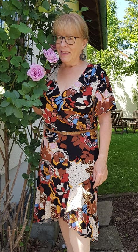 Volantkleid Benice 32-56 beamerfähig