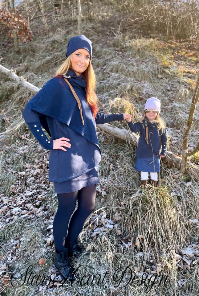 Larena Capehoodie Gr. 32-56 beamerfähig