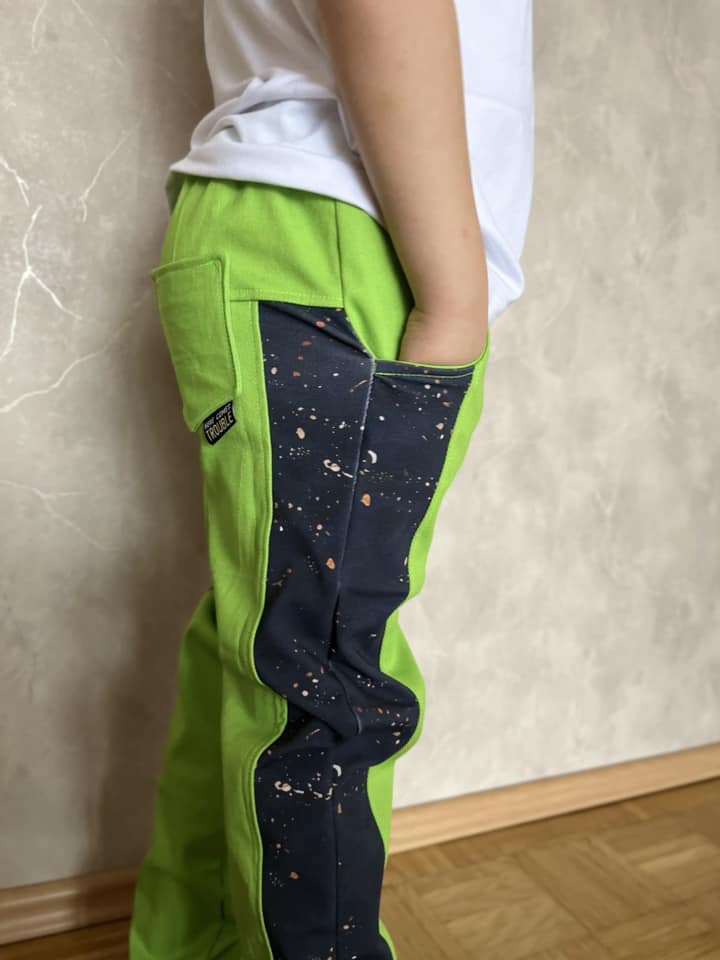 Kinderhose Robin mit Teilungen Maxi Gr. 116-176 beamerfähig