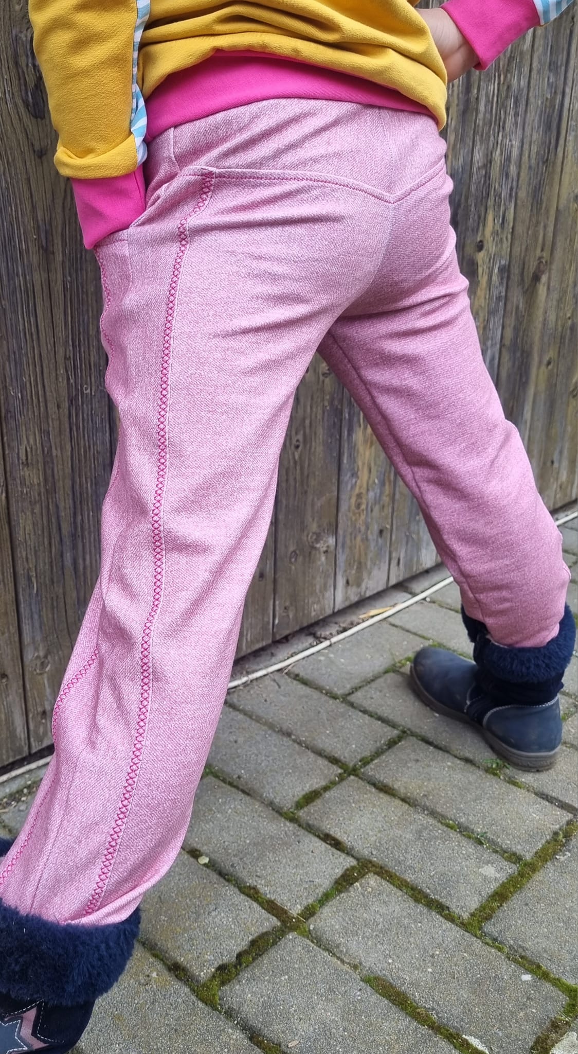 Kinderhose Robin mit Teilungen Maxi Gr. 116-176 beamerfähig